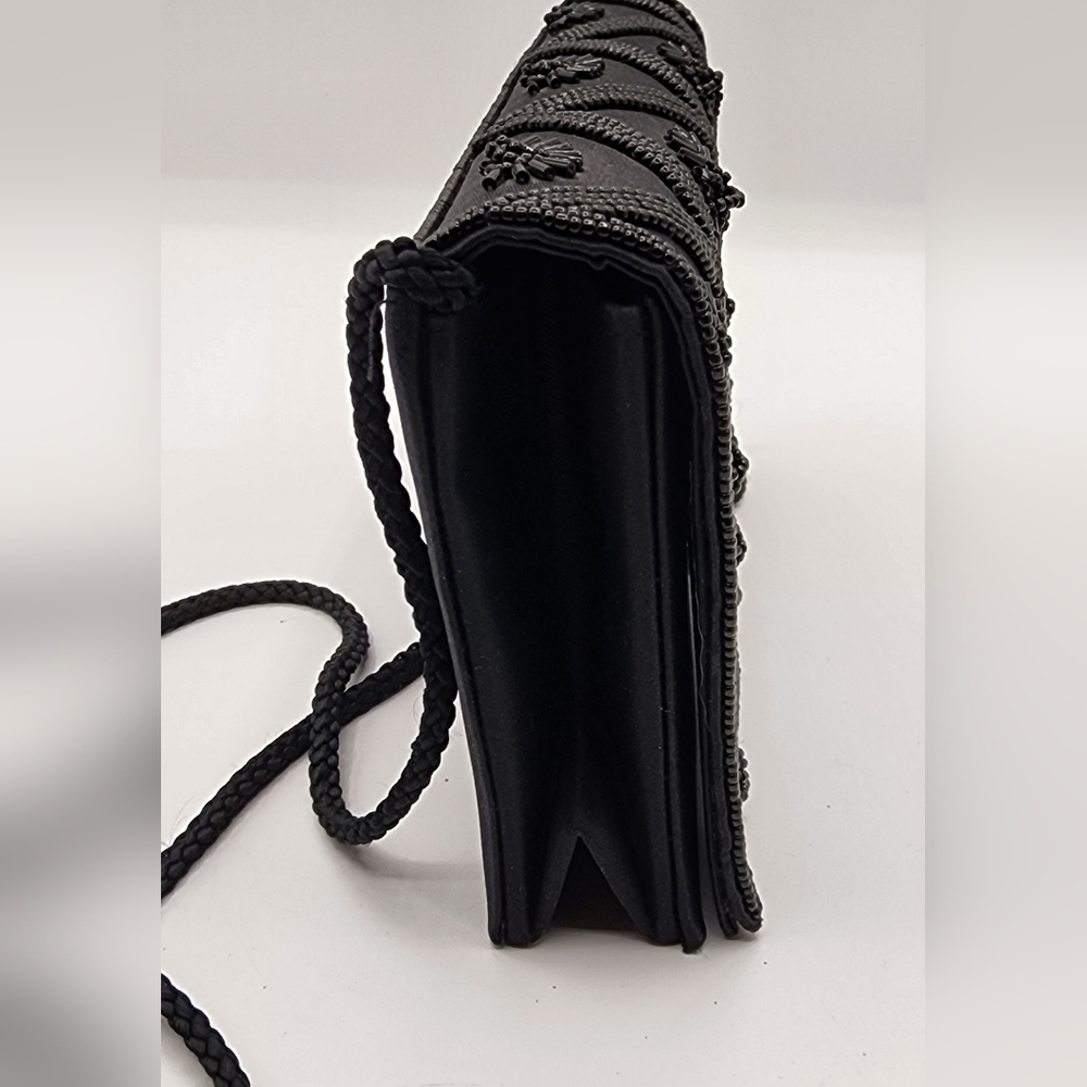 Elegant Black Beaded Women's Evening Bag - Picture 4 of 8